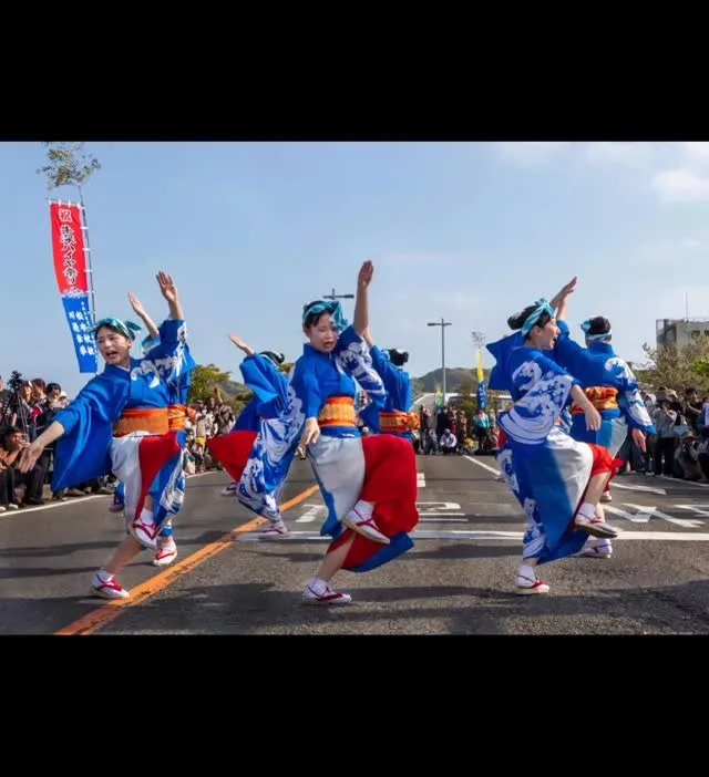 昨日より天草で開催されている「牛深ハイヤ祭り」は、地元の伝統...